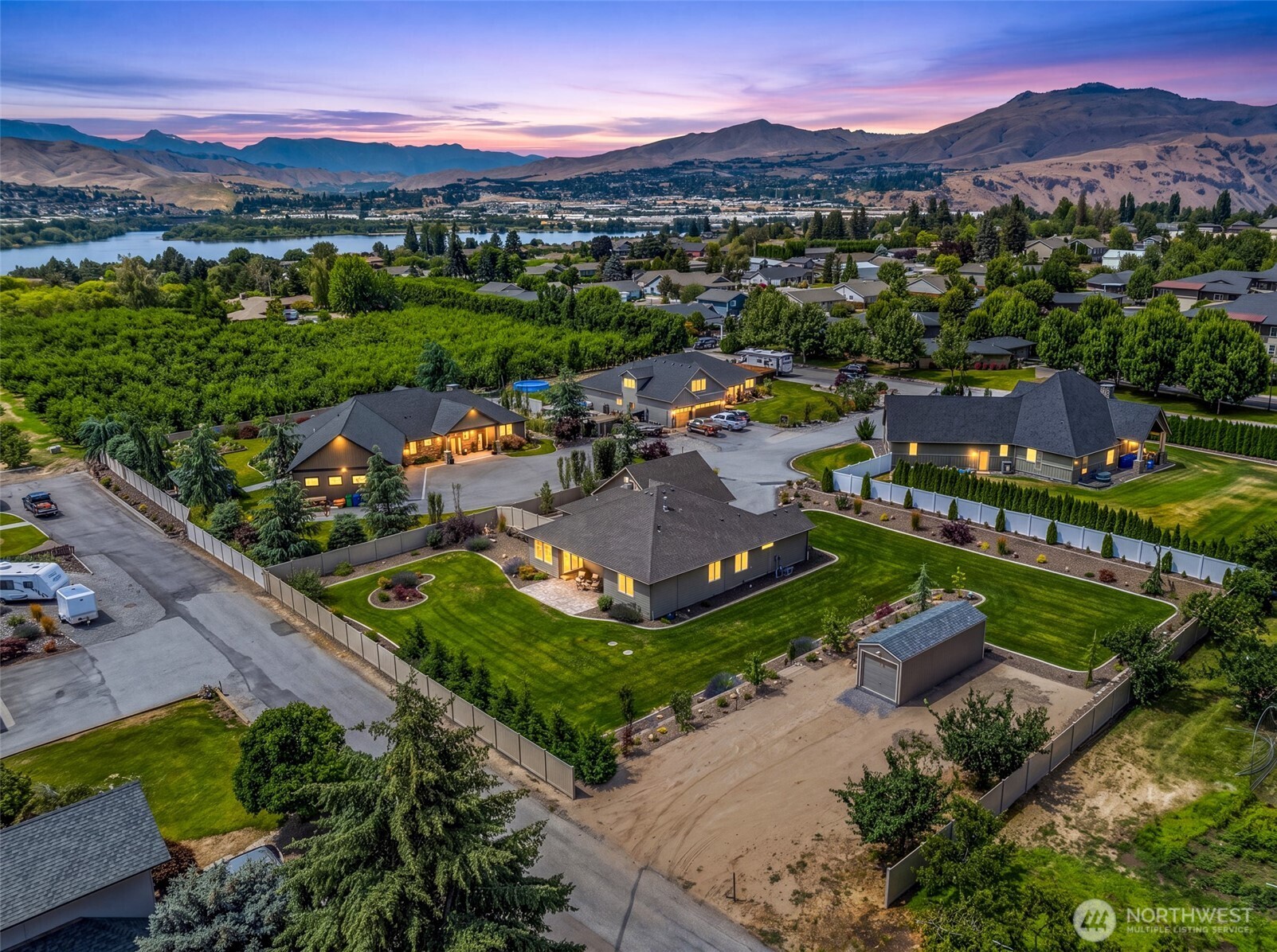 2777 Northwest Arlenes East Wenatchee, WA 98802 - Photo 1 of 40