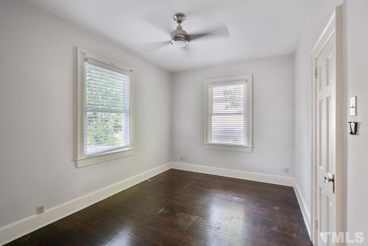 2709 Bedford Avenue Raleigh, NC 27607 - Photo 25 of 30