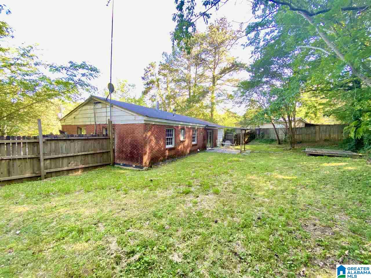 2208 Chapel Hill Road Birmingham, AL 35216 - Photo 3 of 9