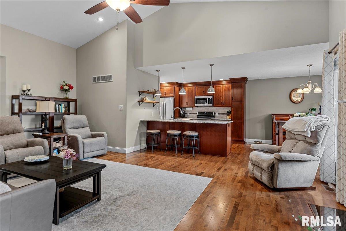 2706 Buckskin Trail Springfield, IL 62711 - Photo 7 of 47 Gallery Image 7