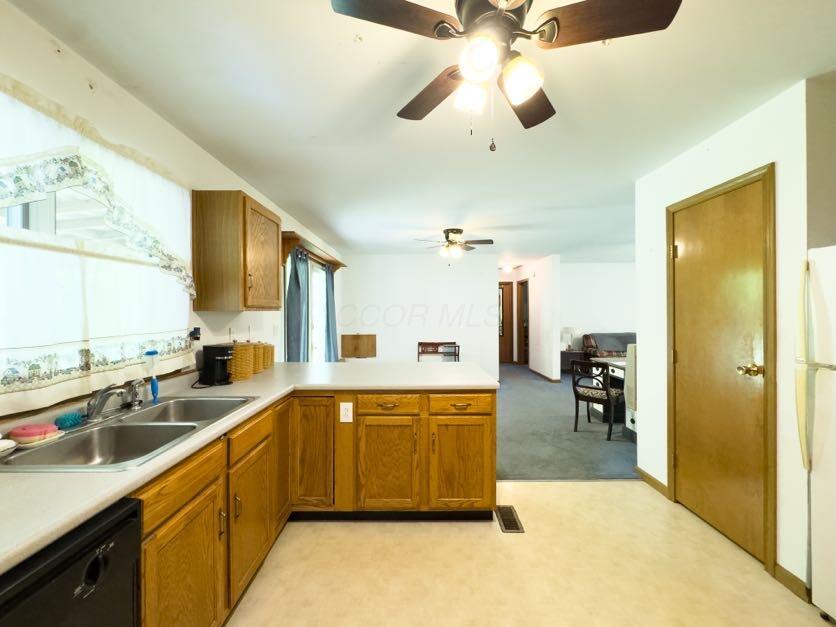 1574 Lick Run Road Chillicothe, OH 45601 - Photo 23 of 40 Kitchen