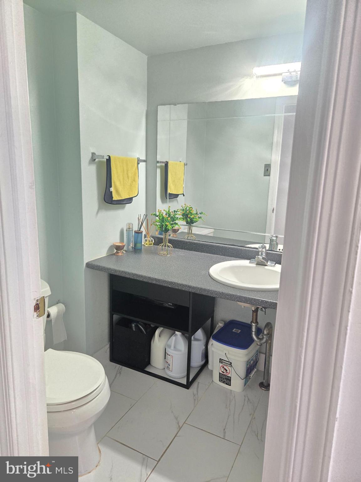 1874 Garth Road Philadelphia, PA 19116 - Photo 8 of 27 Gallery Image 8