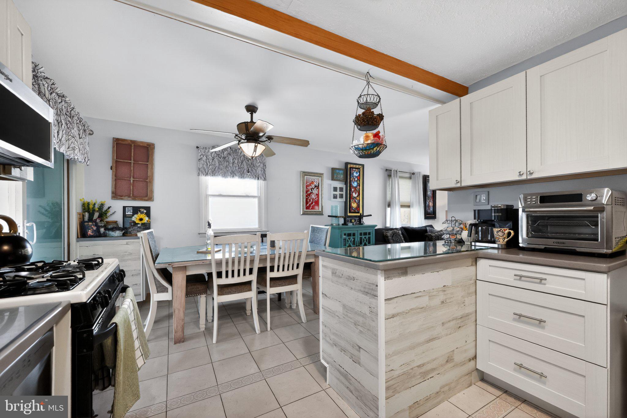 1121 Wynnbrook Road Secane, PA 19018 - Photo 16 of 36 Bright and inviting kitchen space.