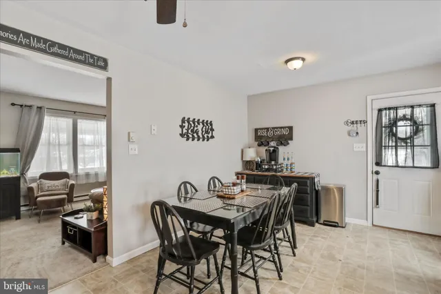 $242,900 | 1660 Hawthorne Lane, Chambersburg, PA 17202