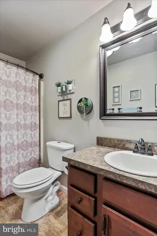 $242,900 | 1660 Hawthorne Lane, Chambersburg, PA 17202