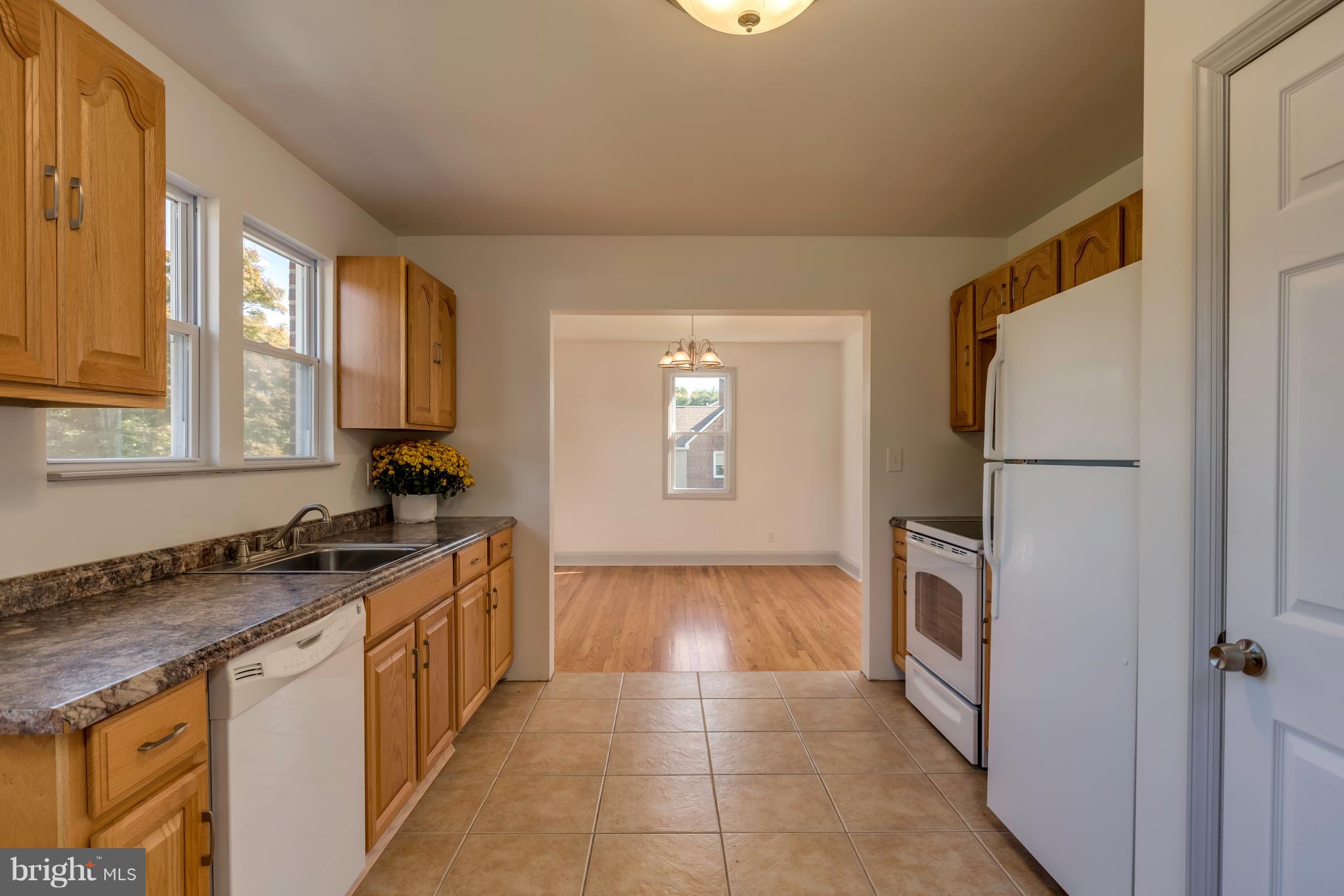 13327 Fork Road Baldwin, MD 21013 - Photo 6 of 23 Great kitchen layout with tile floors
