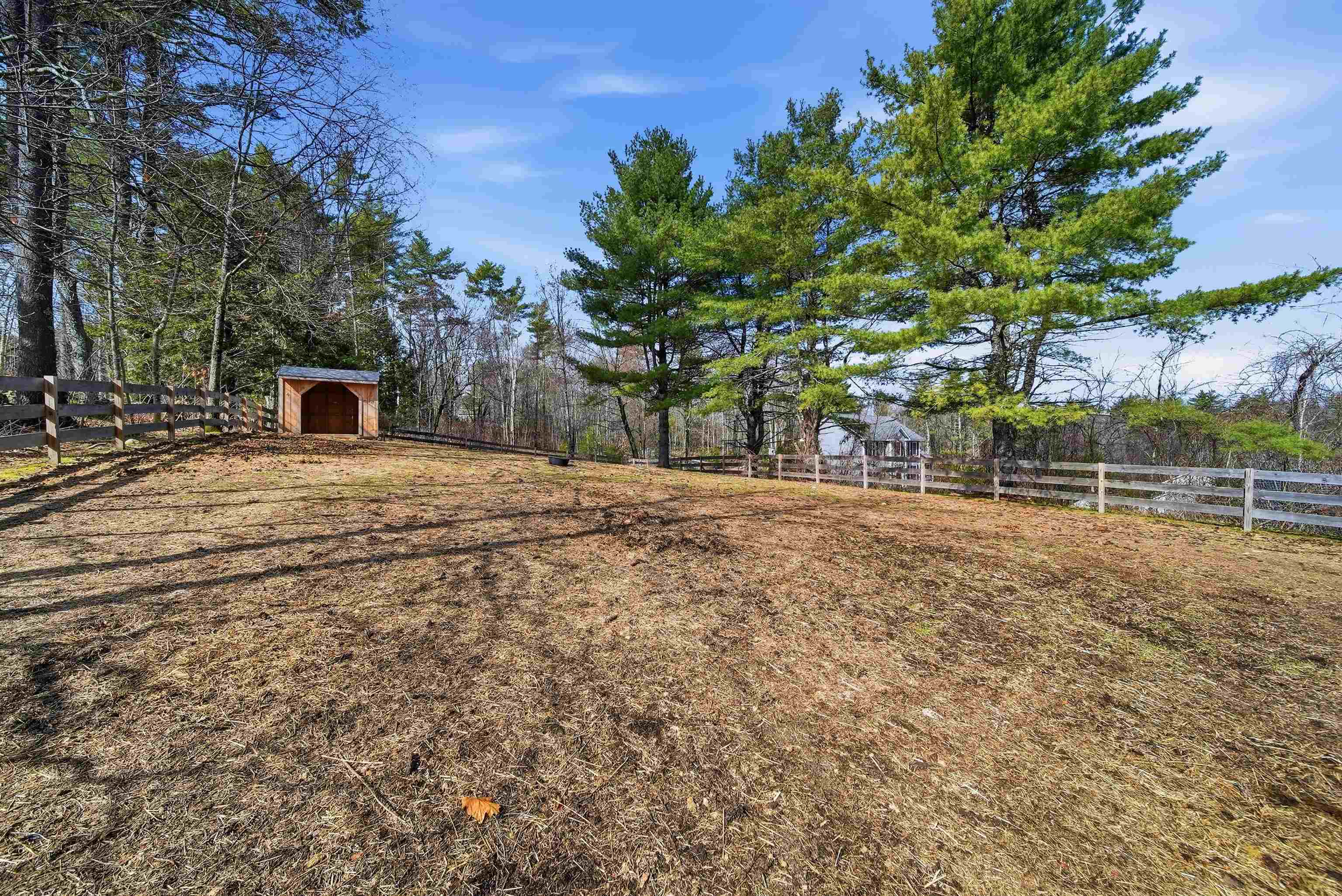 209 Hooksett Road Auburn, NH 03032 - Photo 33 of 50