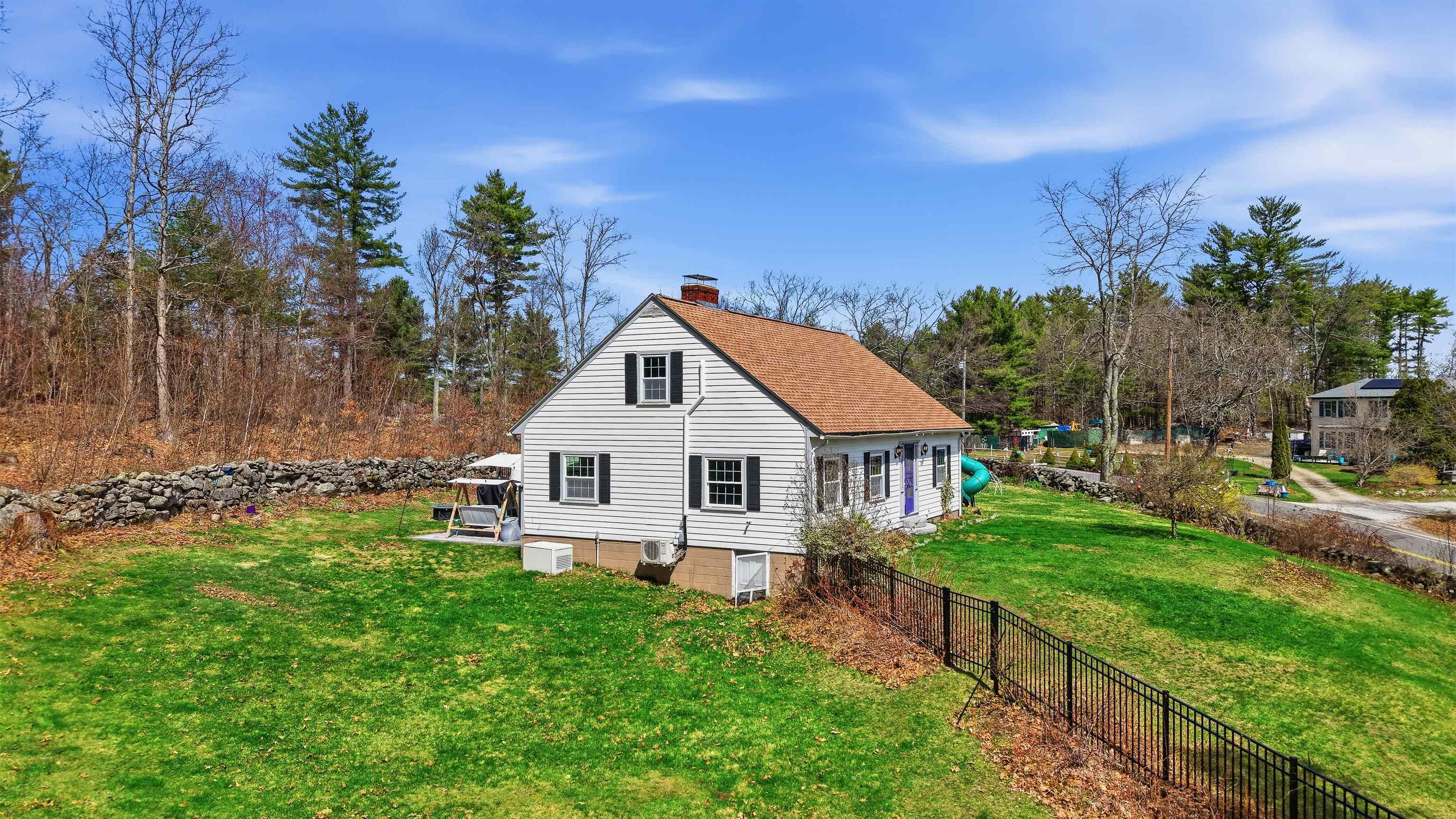 209 Hooksett Road Auburn, NH 03032 - Photo 35 of 50
