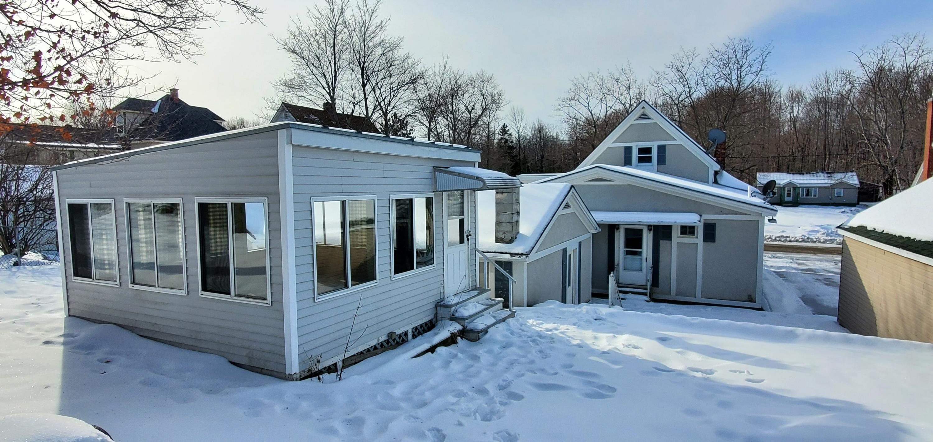 27 Somerset Street Millinocket, ME 04462 - Photo 2 of 26 442F2F81-CB94-4F6F-99BA-44315DB5A261
