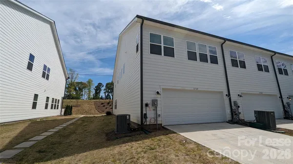 $2,350 | 1276 Brawley School Road, Unit F, Mooresville, NC 28117