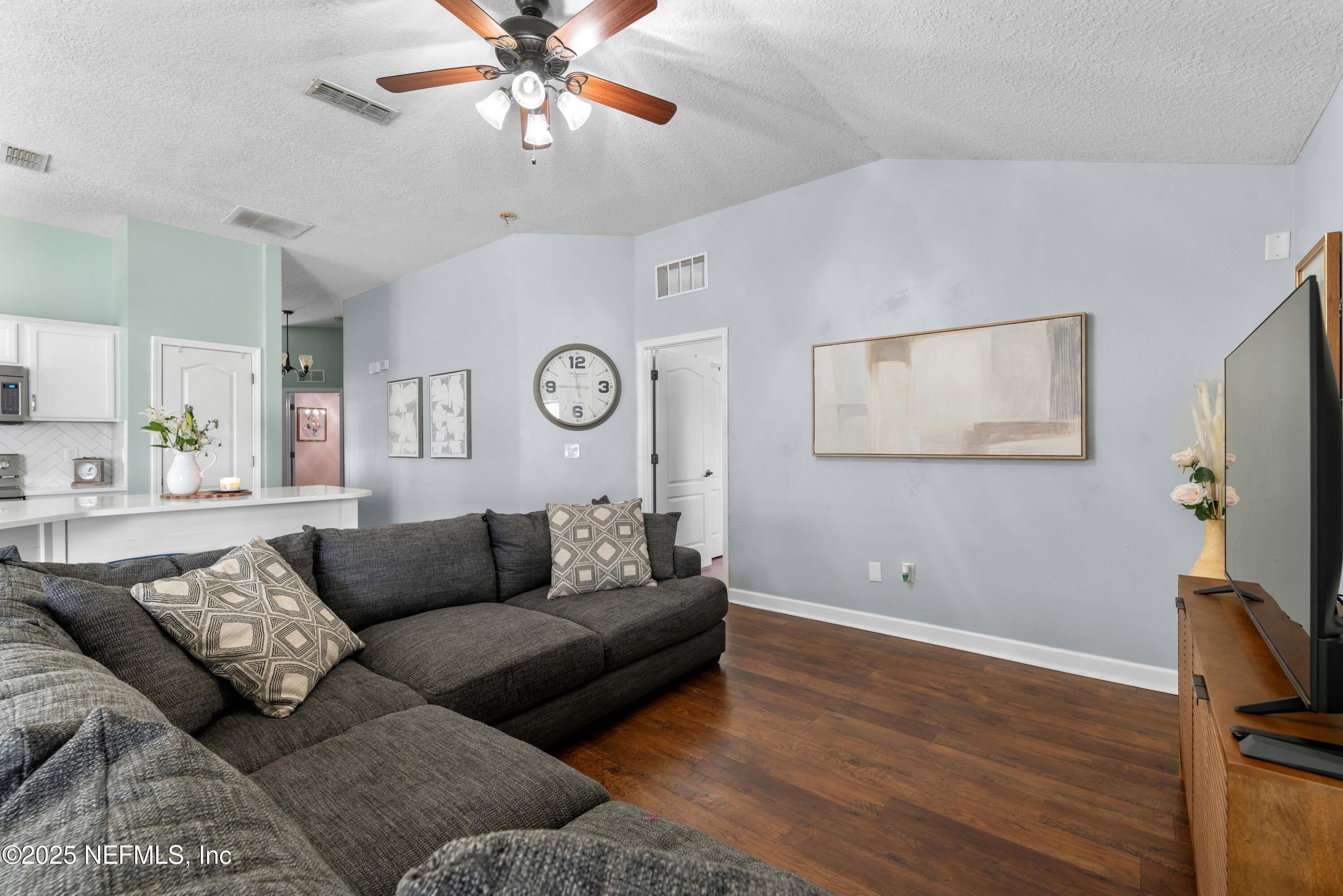 45311 Ingleham Circle Callahan, FL 32011 - Photo 12 of 40 Living Room
