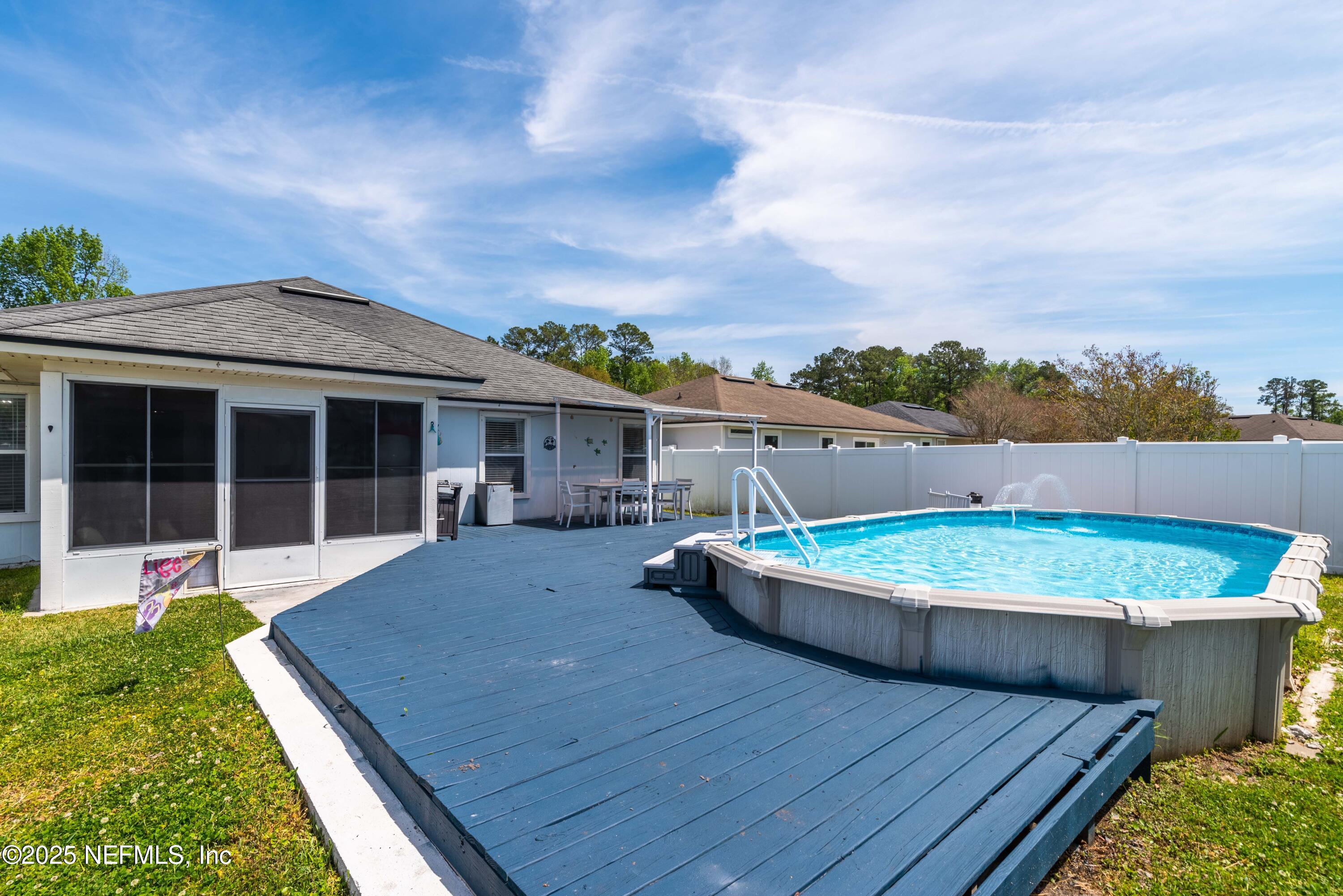 45311 Ingleham Circle Callahan, FL 32011 - Photo 29 of 40 Pool View
