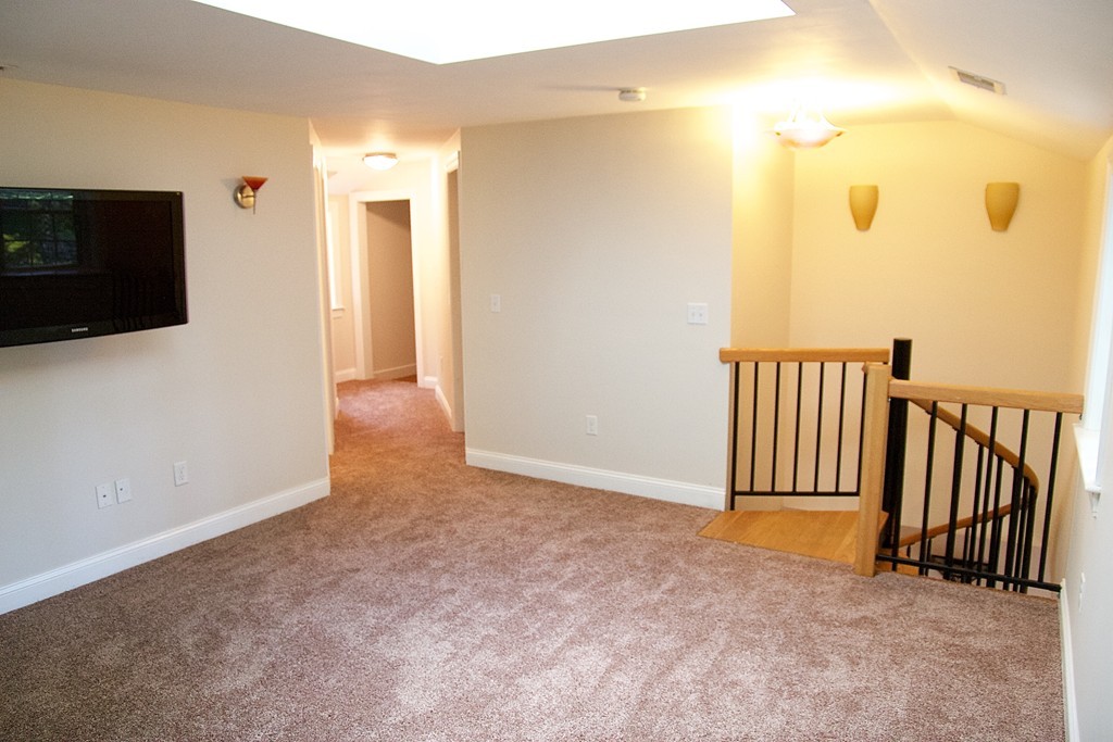 60 Indian Hill Road Worcester, MA 01606 - Photo 10 of 28 Gallery Image 10