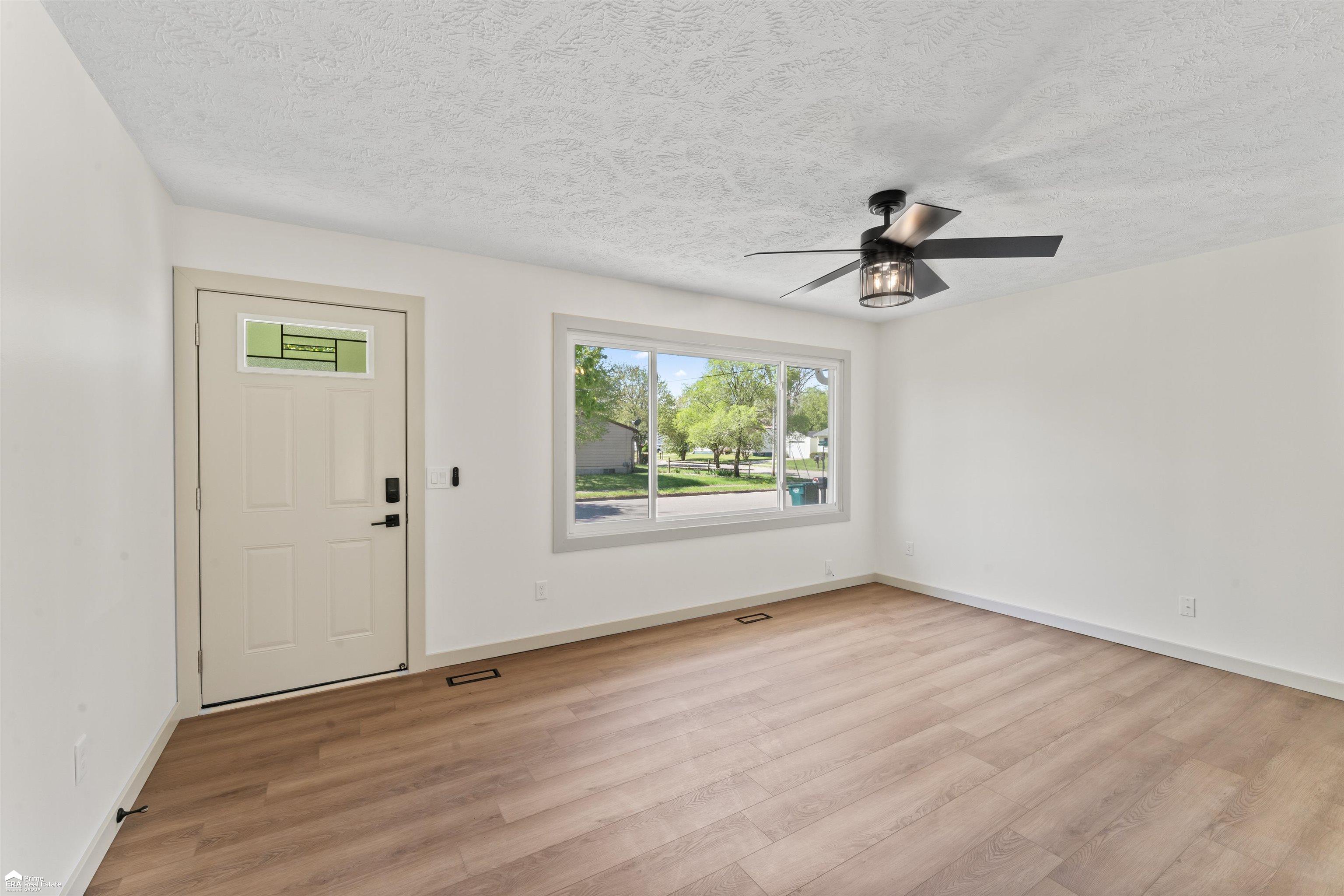 2226 Pollard Road Lansing, MI 48911 - Photo 2 of 33 50174143-7b7a5637-912f-4f9c-9e77-303618a5569c.JPG