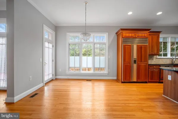 a view of an entryway of the house