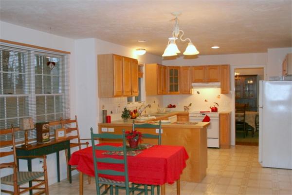291 Potter Road Framingham, MA 01701 - Photo 3 of 11