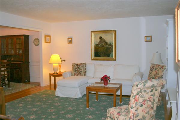291 Potter Road Framingham, MA 01701 - Photo 5 of 11