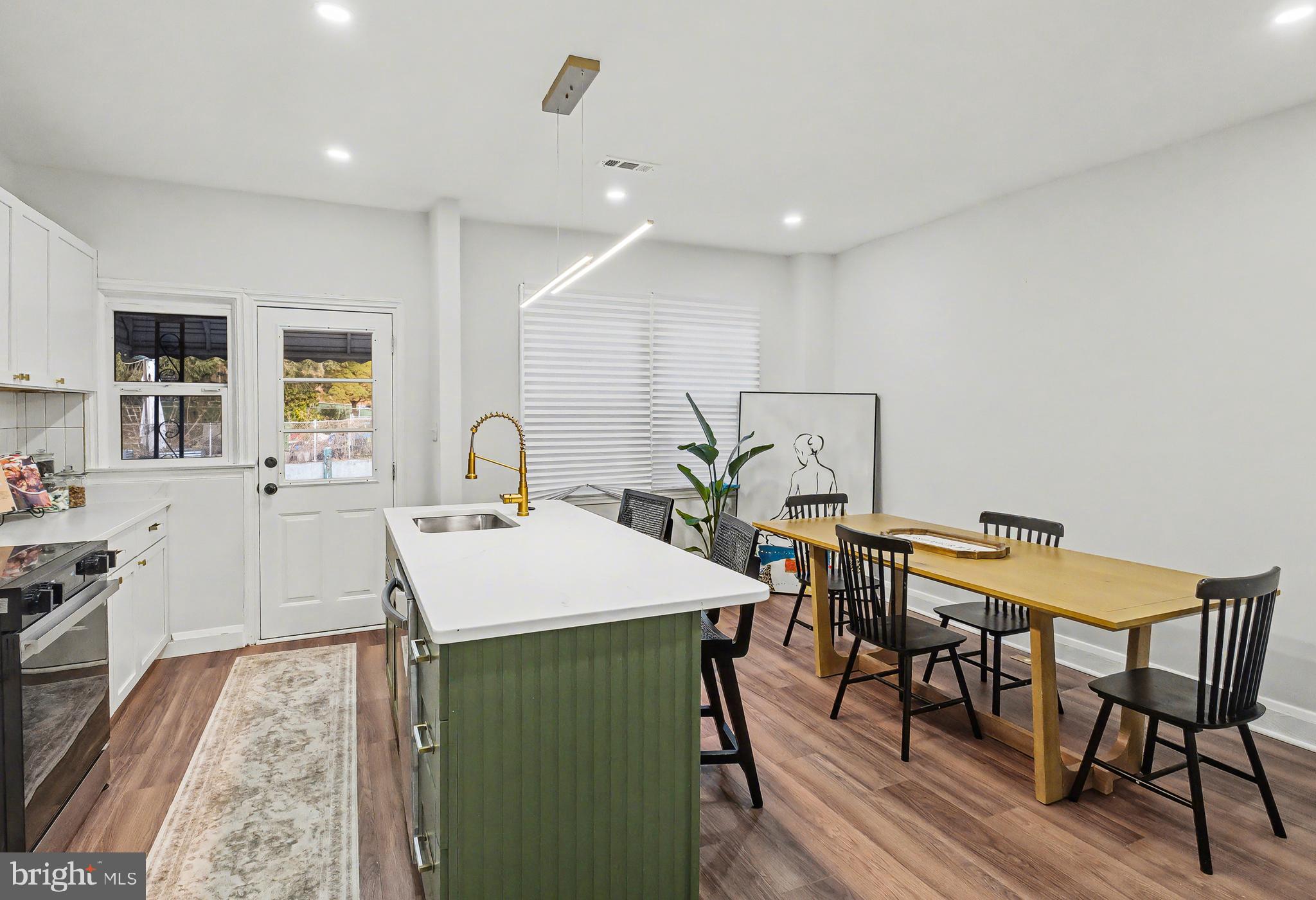 4289 Falls Road Baltimore, MD 21211 - Photo 12 of 30