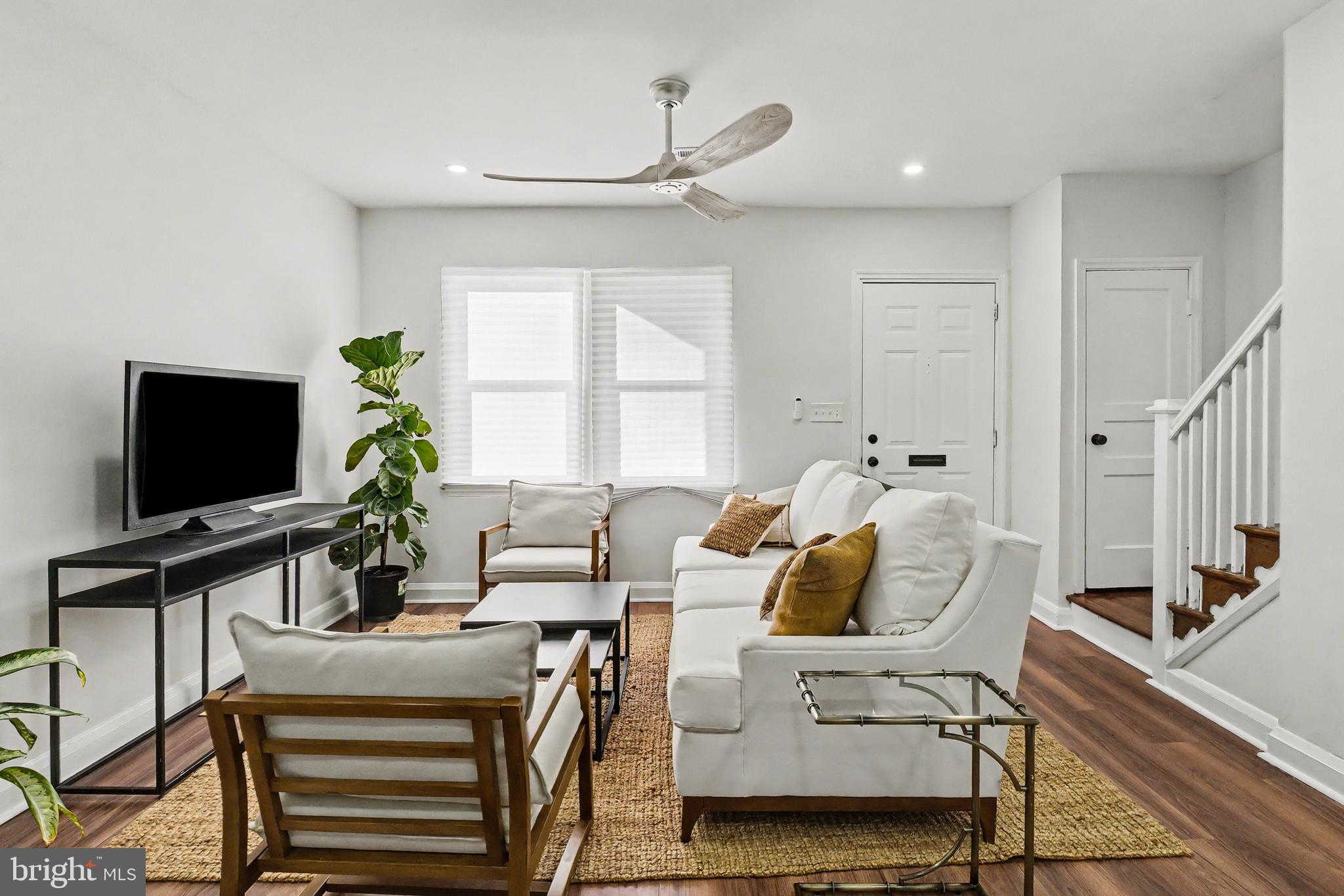 4289 Falls Road Baltimore, MD 21211 - Photo 2 of 30