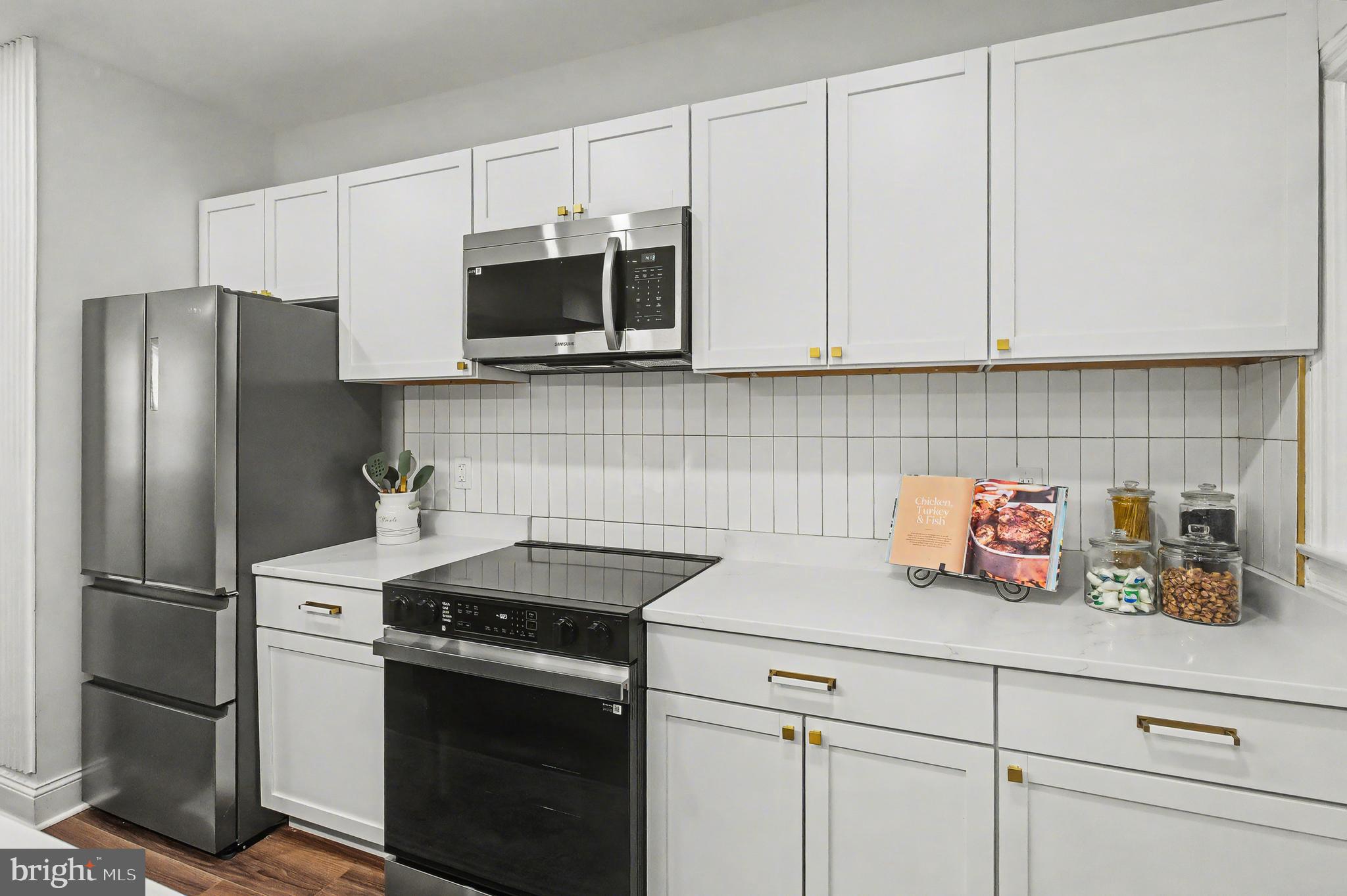 4289 Falls Road Baltimore, MD 21211 - Photo 9 of 30