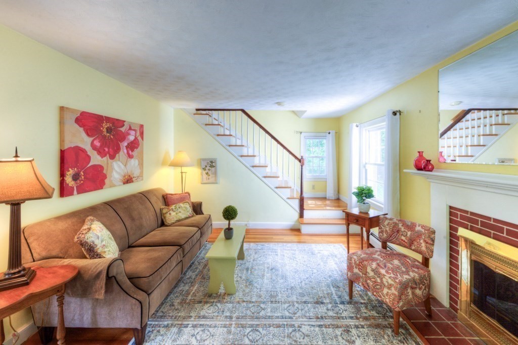 16 Saxon Road Worcester, MA 01602 - Photo 7 of 37 Gallery Image 7