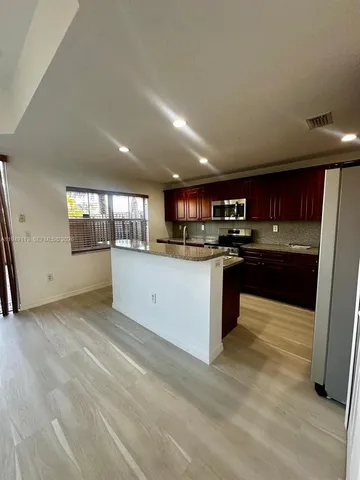 $3,150 | 15205 Southwest 30th Terrace, Unit 15205, Miami, FL 33185