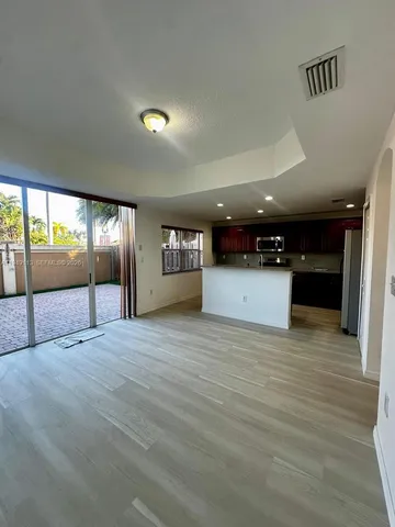 $3,150 | 15205 Southwest 30th Terrace, Unit 15205, Miami, FL 33185