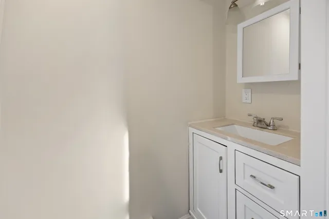 $400,000 | 70 Coleman Street, West Haven, CT 06516