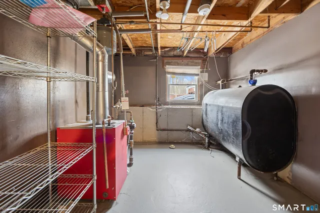 $400,000 | 70 Coleman Street, West Haven, CT 06516