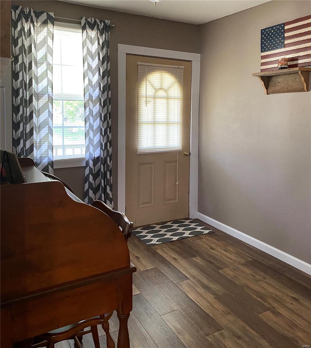 12644 Saraville Road Marion, IL 62959 - Photo 4 of 18