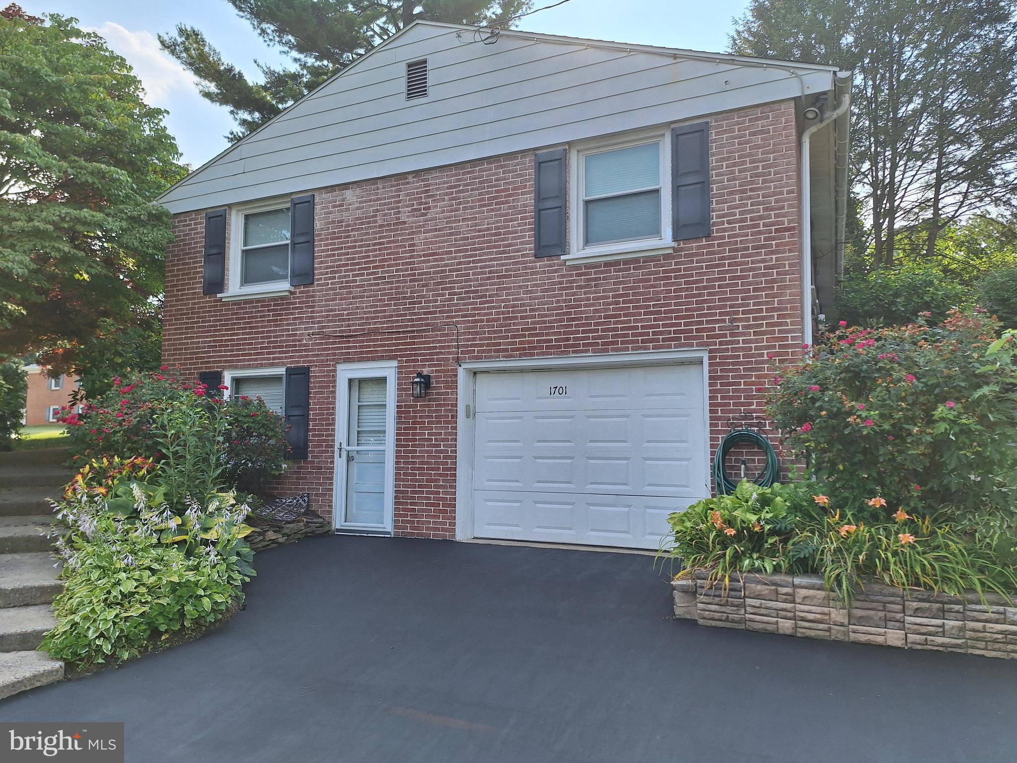 1701 Valley Forge Road Lancaster, PA 17603 - Photo 7 of 52 Gallery Image 7