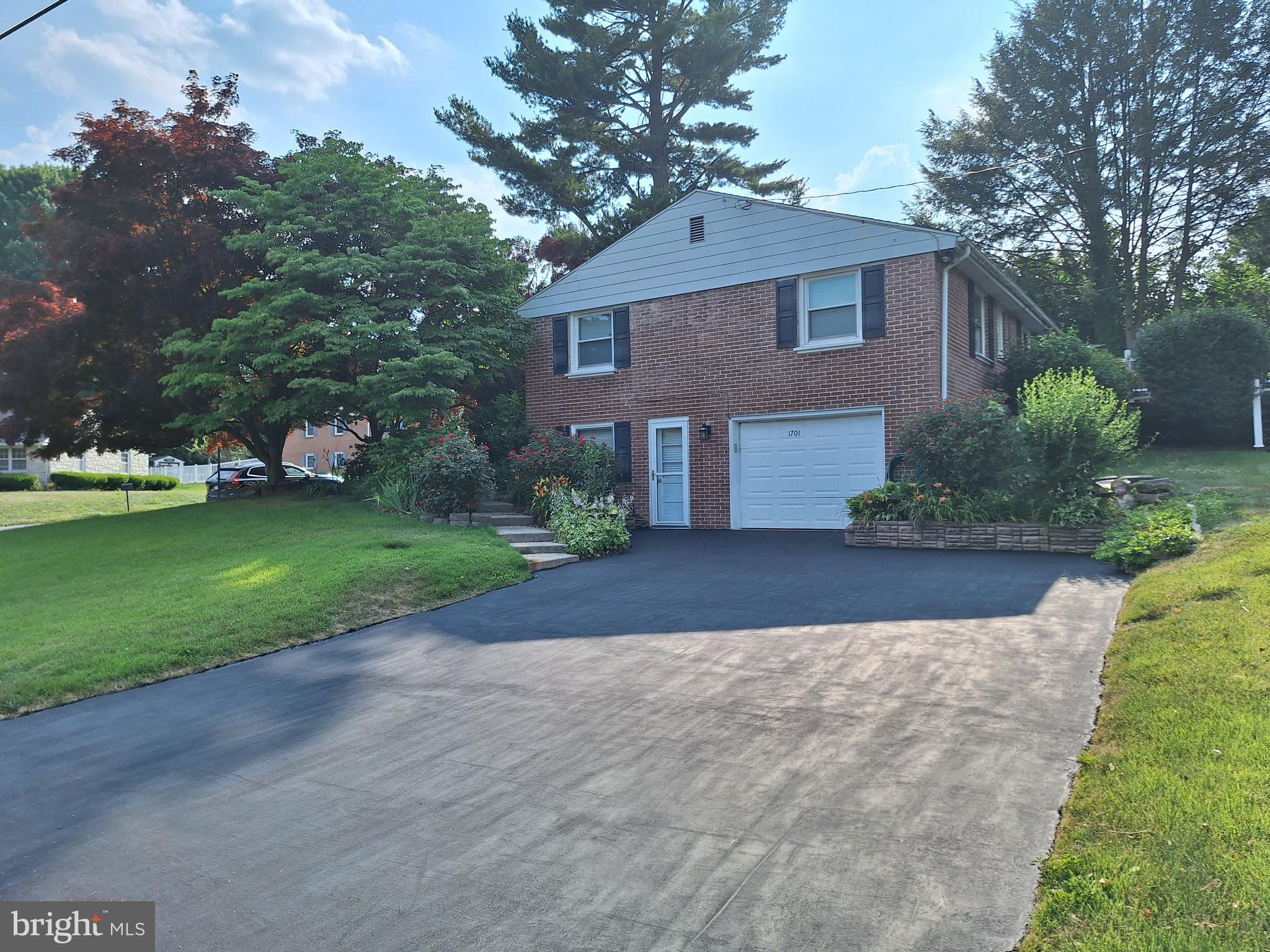 1701 Valley Forge Road Lancaster, PA 17603 - Photo 8 of 52 Gallery Image 8