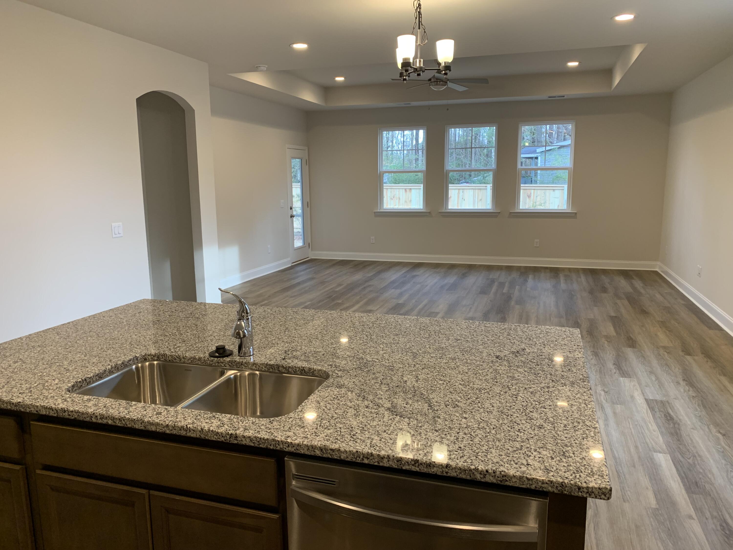 2445 Bent Oak Road Mount Pleasant, SC 29466 - Photo 6 of 22 IMG_6817KI_L