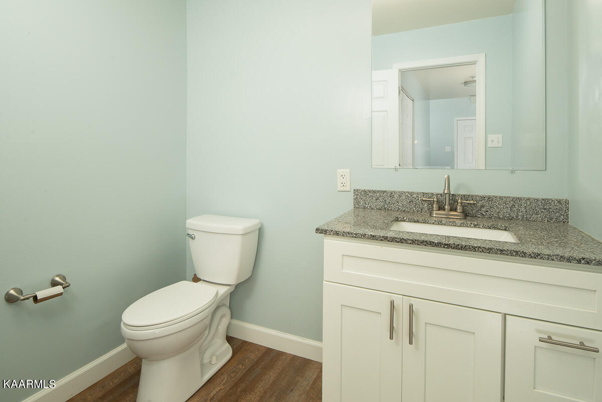 2705 Sood Road, Unit F Knoxville, TN 37921 - Photo 15 of 25 Bathroom-Floor 1 (JBP)