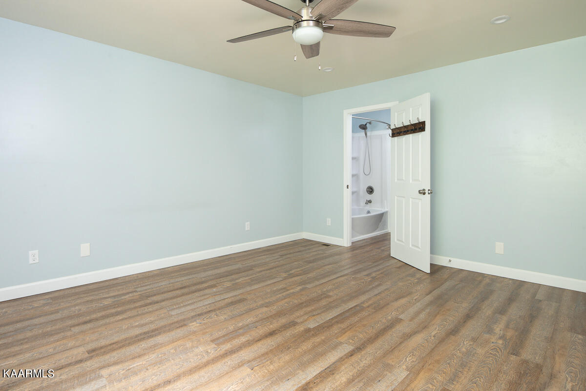 2705 Sood Road, Unit F Knoxville, TN 37921 - Photo 9 of 25 Bedroom-Primary (2)