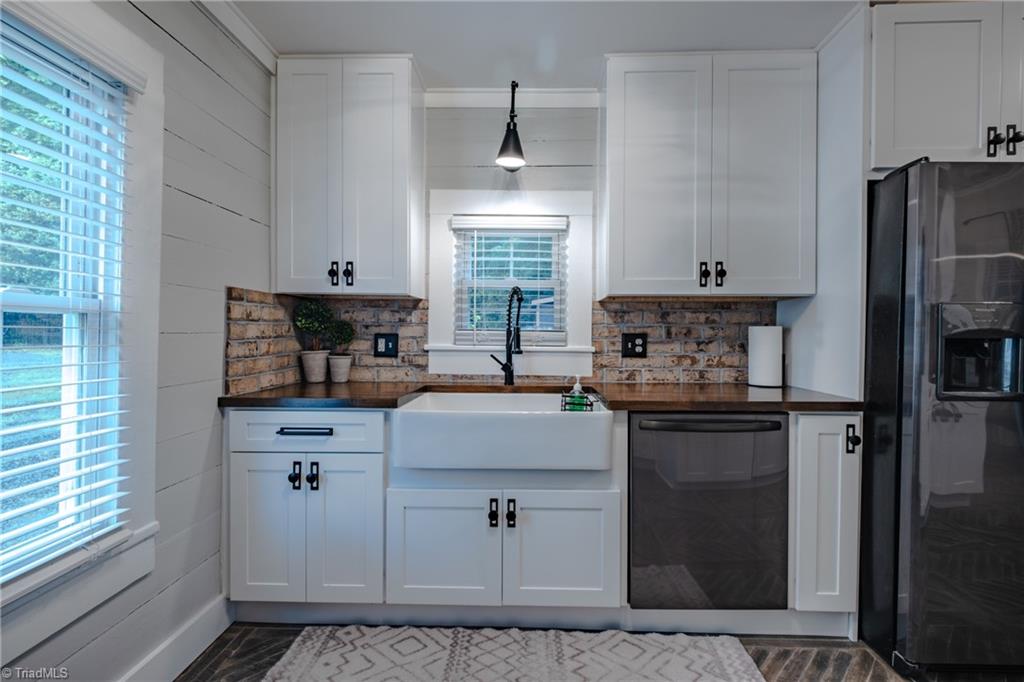 141 East Lexington Road Mocksville, NC 27028 - Photo 12 of 49 Gallery Image 12