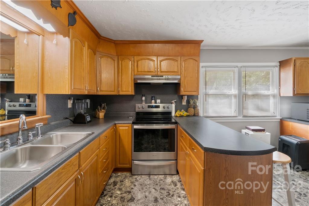 906 Borders Road Shelby, NC 28150 - Photo 7 of 31 Gallery Image 7