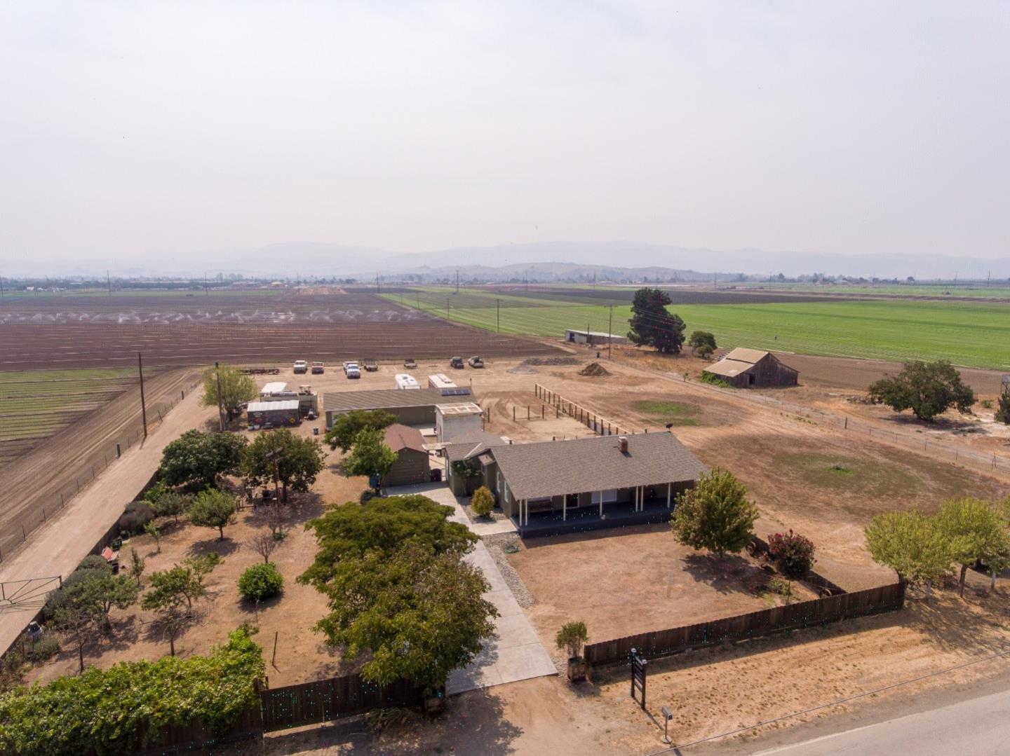 1191 Wright Road Hollister, CA 95023 - Photo 20 of 58 Gallery Image 20