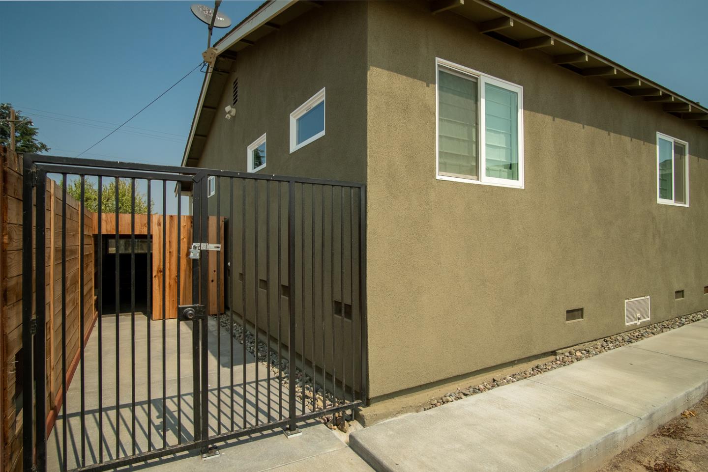 1191 Wright Road Hollister, CA 95023 - Photo 8 of 58 Gallery Image 8