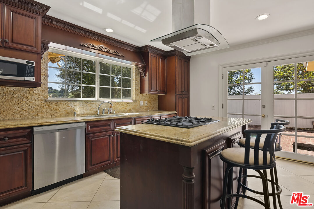 2781 Ellison Drive Beverly Hills, CA 90210 - Photo 7 of 23