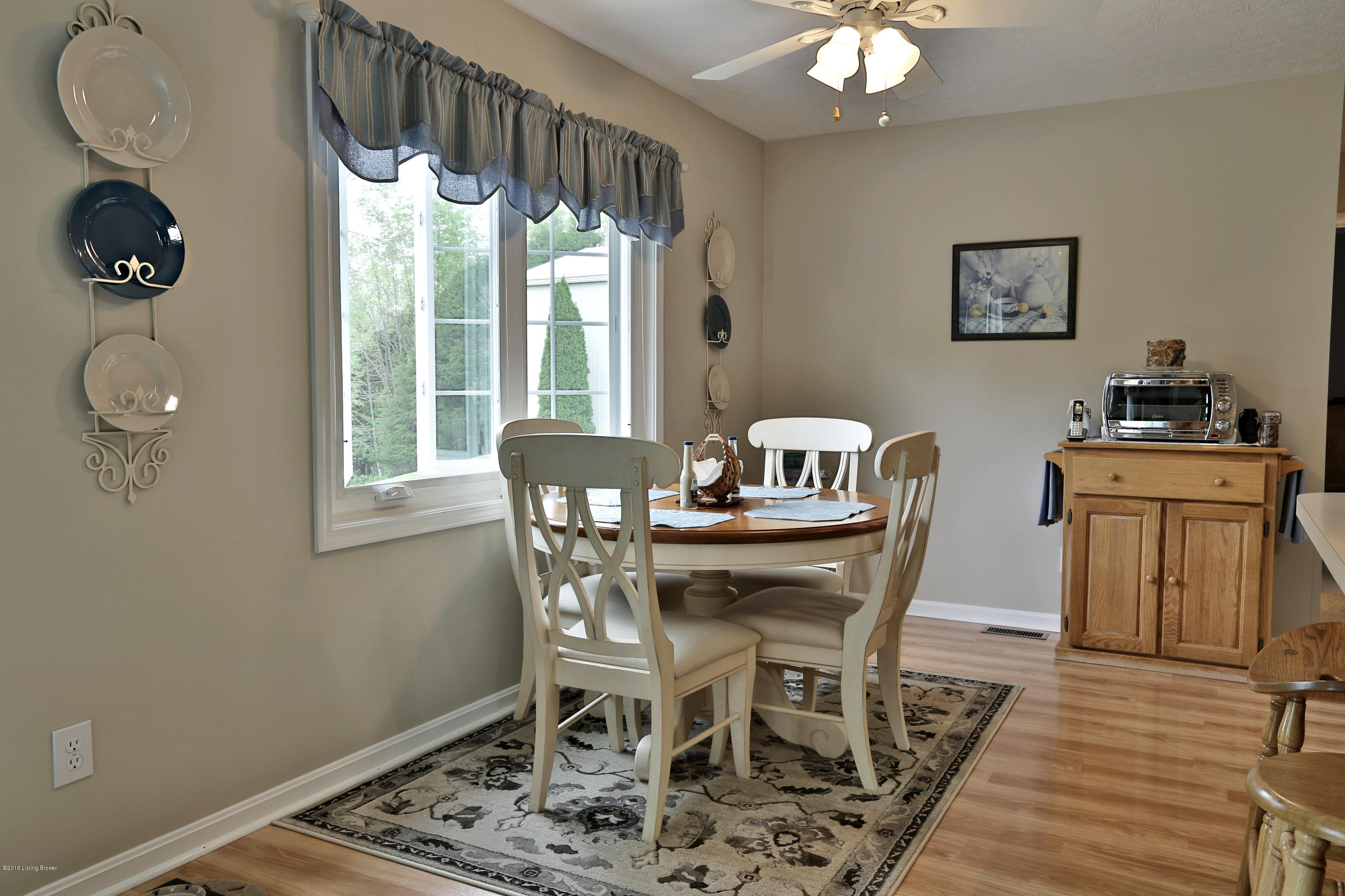 1202 Bunk Road Pleasureville, KY 40057 - Photo 8 of 36 Eat-in-Kitchen