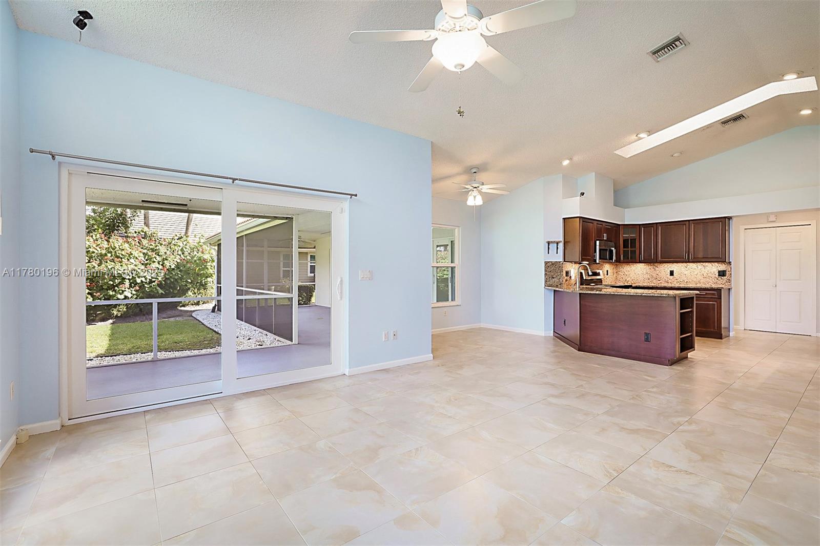 18295 Lake Bend Drive Jupiter, FL 33458 - Photo 20 of 64