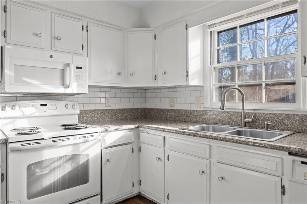 3742 Crosland Road Winston-Salem, NC 27106 - Photo 15 of 37