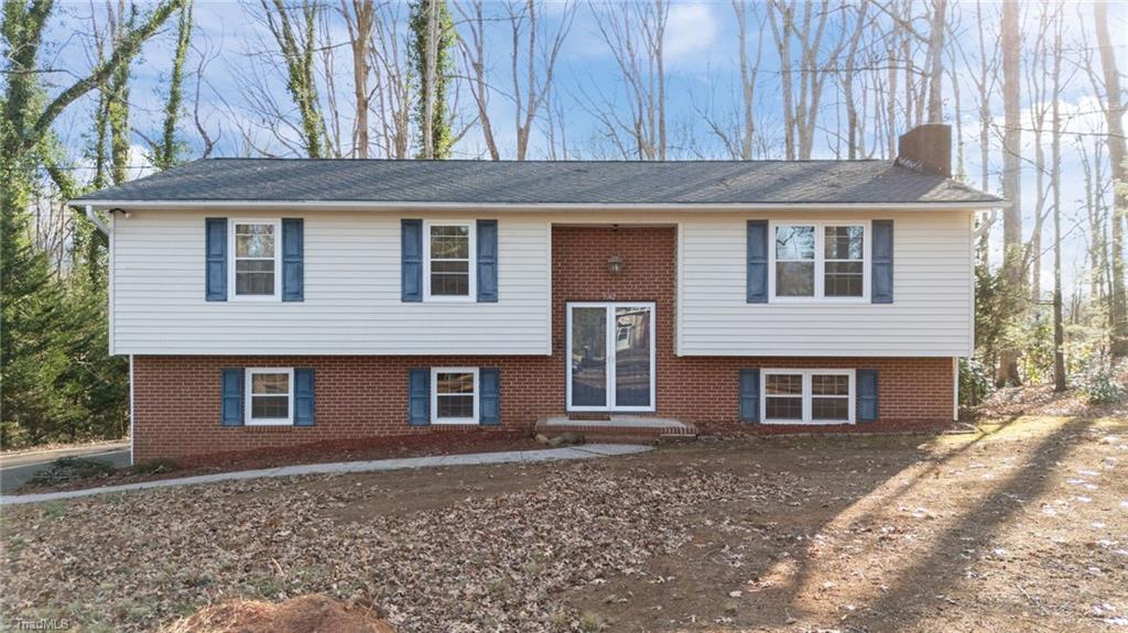 3742 Crosland Road Winston-Salem, NC 27106 - Photo 2 of 37