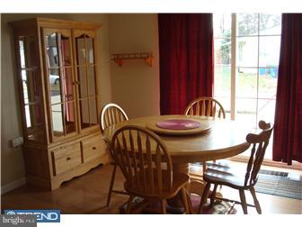 63 Goodturn Road Levittown, PA 19057 - Photo 3 of 12 Dining Room