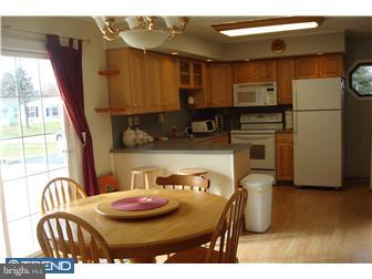 63 Goodturn Road Levittown, PA 19057 - Photo 5 of 12 Kitchen
