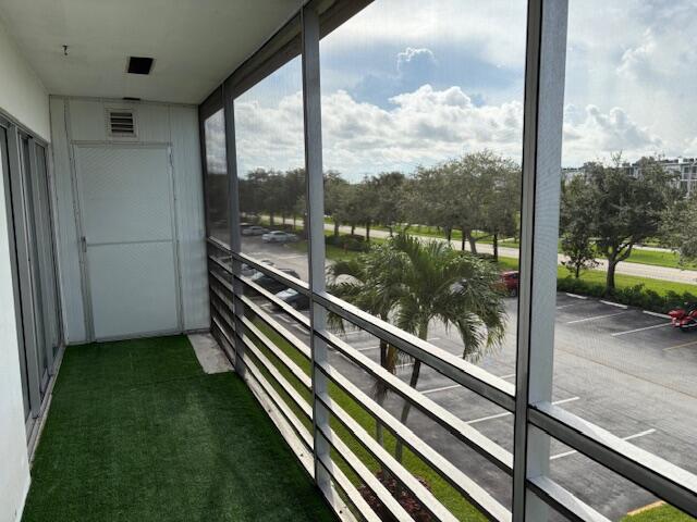 35 Mansfield A, Unit 35 Boca Raton, FL 33434 - Photo 15 of 17 Patio