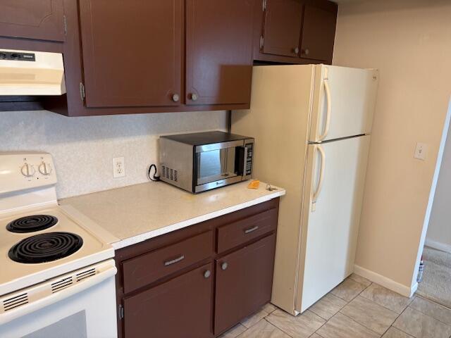 35 Mansfield A, Unit 35 Boca Raton, FL 33434 - Photo 3 of 17 Kitchen