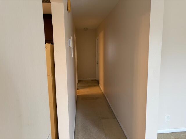 35 Mansfield A, Unit 35 Boca Raton, FL 33434 - Photo 9 of 17 Hallway to bedroom