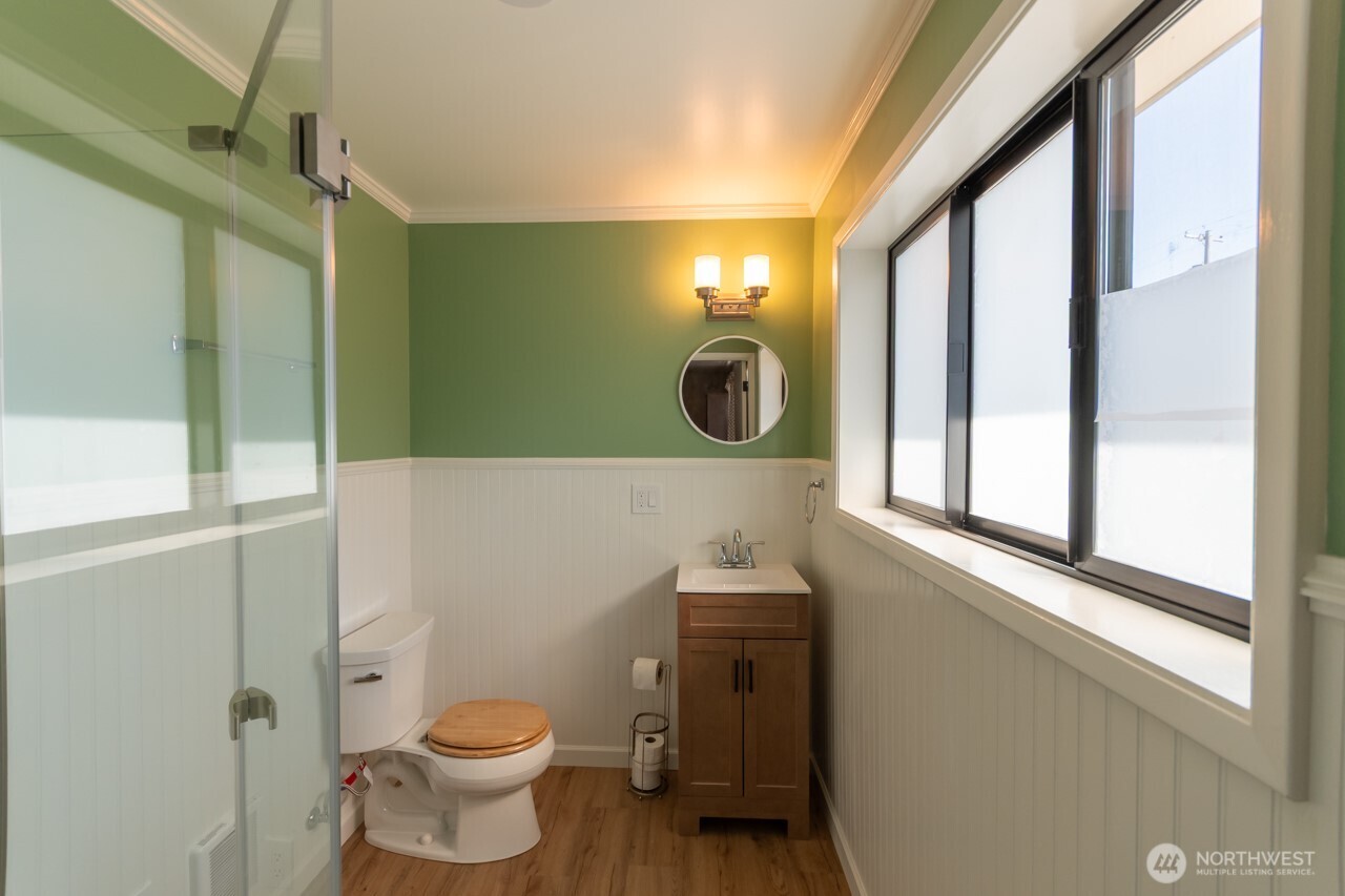 63 East Arnette Road Port Angeles, WA 98362 - Photo 22 of 40 a bathroom with a toilet and a sink